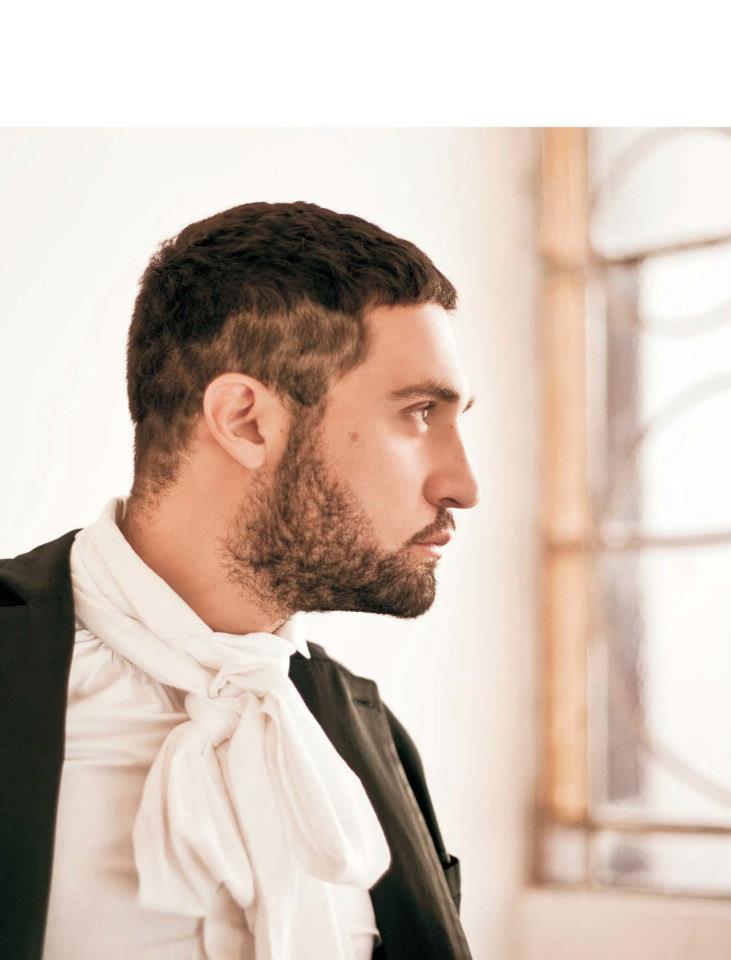 528464_637271712965145_1506439116_n